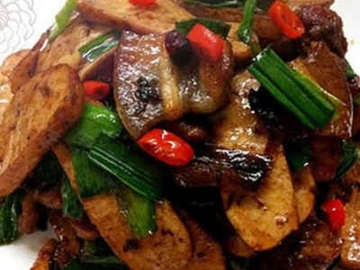蒜香豆干五花肉的制作方法