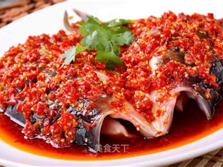香辣味鲜剁椒鱼头的制作方法