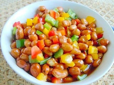 彩椒拌花生的制作方法
