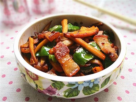 五花肉煸杏鲍菇的制作方法