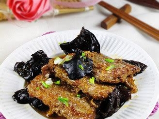 带鱼烧木耳的制作方法