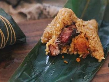 蛋黄肉粽的制作方法