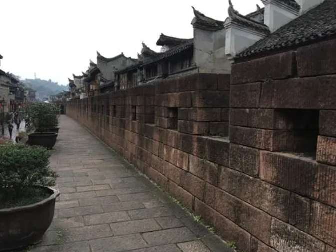 凤凰古城的文化遗产有哪些