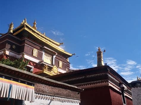 扎布伦寺在什么地方