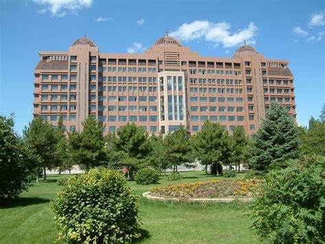 内蒙古大学是怎么样的一所学校