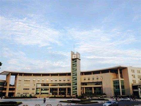 湖北经济学院法商学院是怎么样的一所学校
